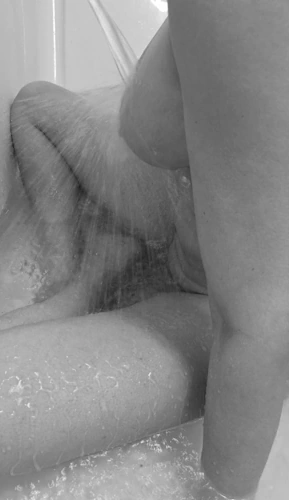 Massages Naturistes Orléans par Julia